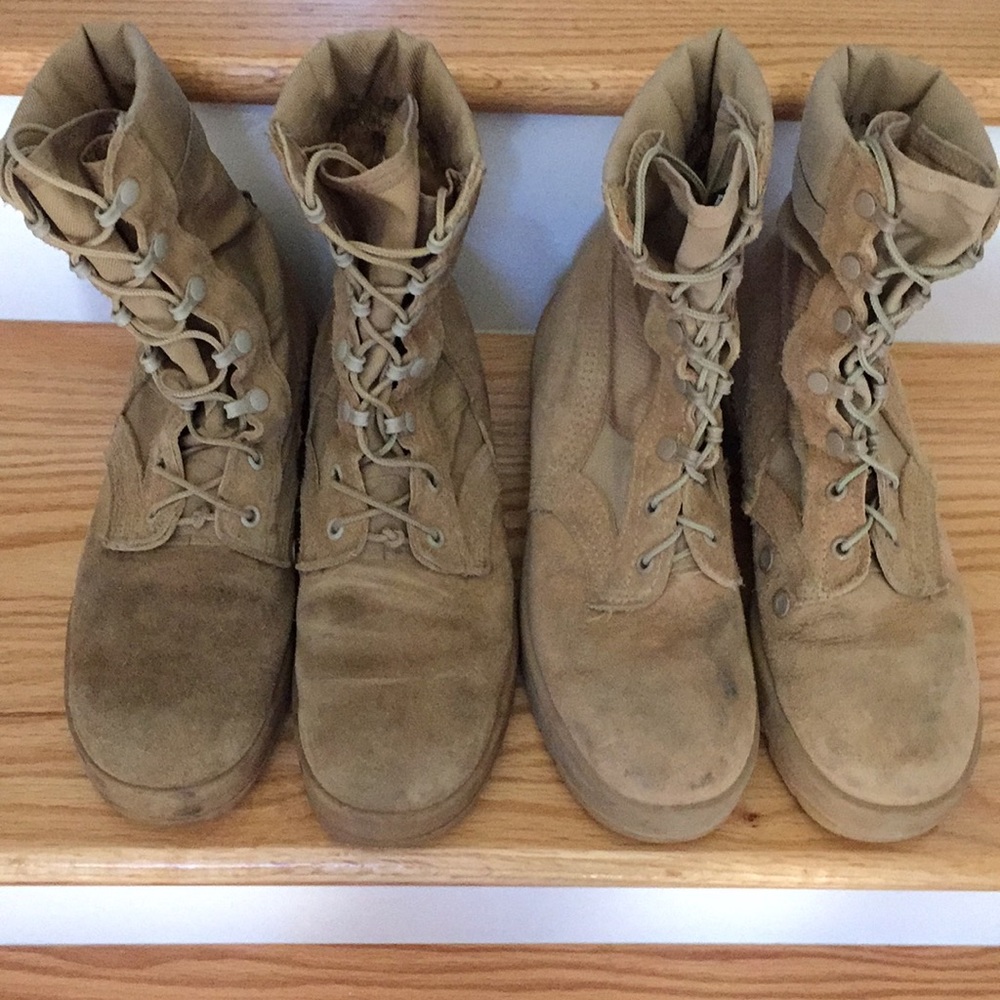 Beater combat boots size 6R, showing both pairs